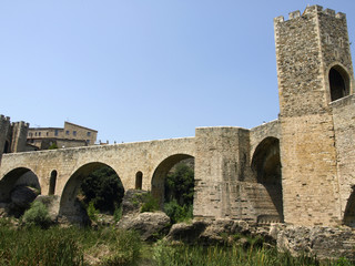 Obraz premium villa fortificada medieval de Besalu (Girona)