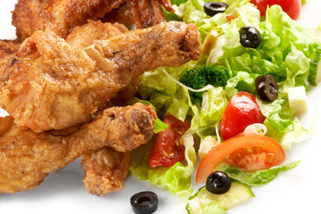 Chicken legs with fresh vegetables