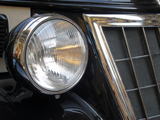 Car headlight
