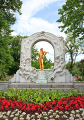Obraz na płótnie Canvas Pomnik Johanna Straussa w Wiedniu Stadtpark