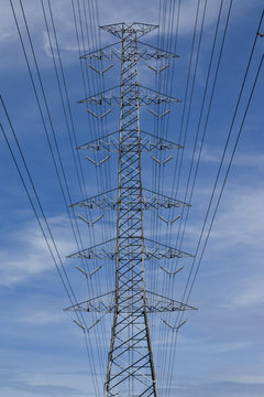 High voltage electric pillar