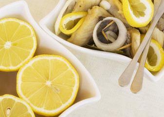 Śledzie z cytryną © alicjakoll