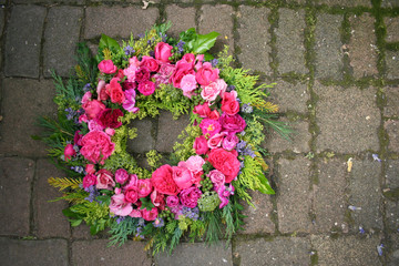 Blumenkranz rosa Rosen