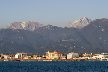 Viareggio ed alpi apuane