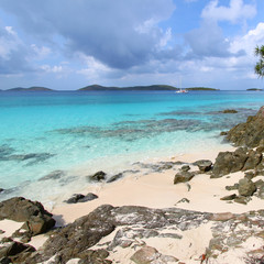 Fototapeta na wymiar Honeymoon Beach on St John (US Virgin Islands)