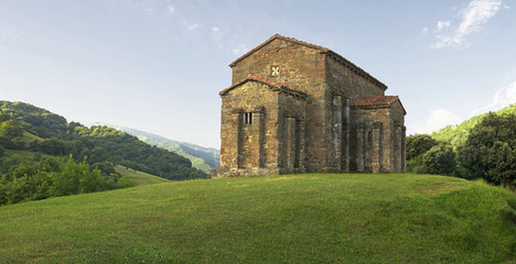 Iglesia de Santa Cristina de Lena.