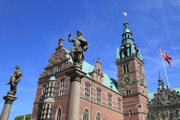 Fototapeta na wymiar Frederiksborg Castle near Copenhagen in Denmark
