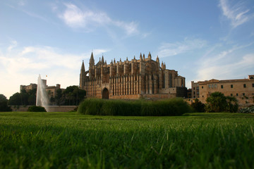 Fototapeta na wymiar Catedral de Palma de Mallorca