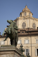 Fototapeta na wymiar St Lorenzo Kościół w Turynie; Włochy