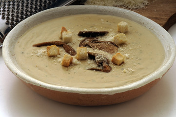 Crema con funghi porcini