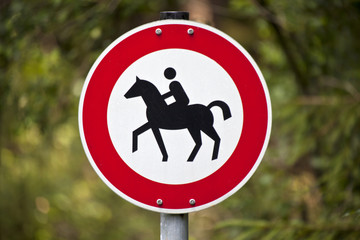 Reiten verboten