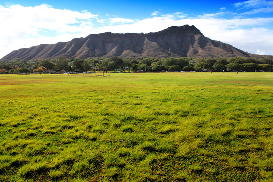 Diamond Head from kapiolani Park