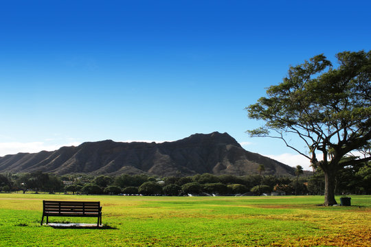 Diamond Head from Kapiolani Park