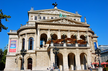 Fototapeta na wymiar Alte Oper - Frankfurt am Main, Niemcy