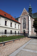 Fototapeta na wymiar Budynek klasztoru na placu Mendla w Brnie, w Czechach