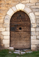 Fototapeta na wymiar Porte église Romane - Pyrénées