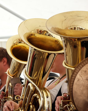 tuba