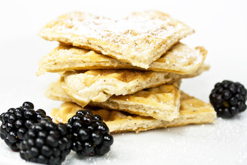 Waffeln mit Brombeeren