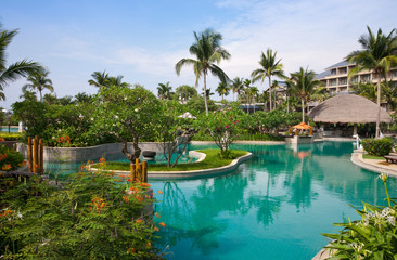 Obraz premium Tropical resort swimming pool