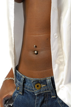 percing au nombril
