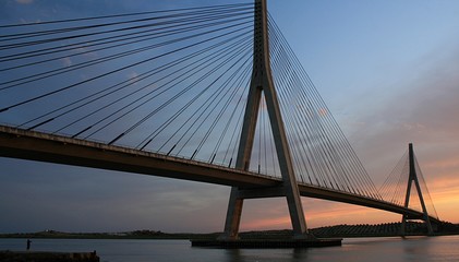 Atardecer sobre el puente, Ayamonte, España