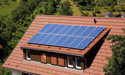 Sonnenkollektoren im Schwarzwald