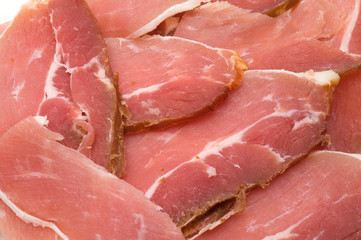Geräucherter Schweineschinken in Scheiben