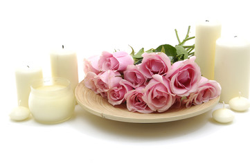 Obraz na płótnie Canvas Beauty treatment-pink rose and candle