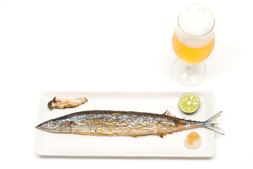 焼きサンマのしめじ・ビール添え