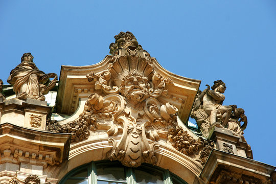 Zwinger 6