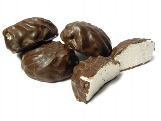 Marshmallow: Zephyr covered with chocolate