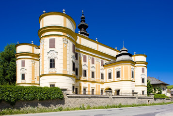 Fototapeta na wymiar Markusovce Castle, Slovakia
