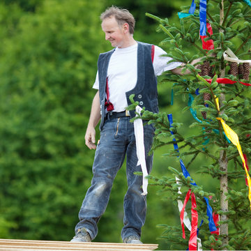 zimmermann beim richtfest