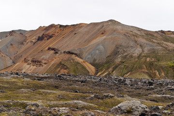 Fototapeta na wymiar Kolorowe góry Landmannalaugar