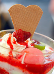 strawberry ice cream