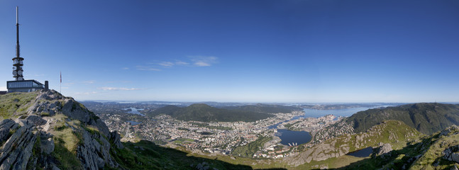 Fototapeta na wymiar uninterrupted panoramic views of Bergen and the sea, fjords and