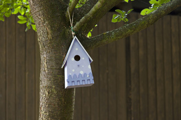 bird house waiting for new occupants.