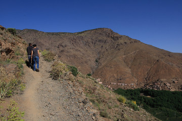 Randonneurs dans l'Atlas marocain