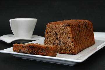 Stracciatellakuchen angeschnitten