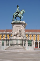 Fototapeta na wymiar Pomnik króla José w Lizbonie