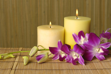 Fototapeta na wymiar Spa ambient -Candles and Orchids