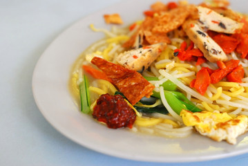 Singapore fried noodles