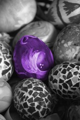 Osternest s/w und lila
