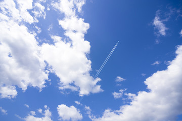 飛行機雲 - obrazy, fototapety, plakaty