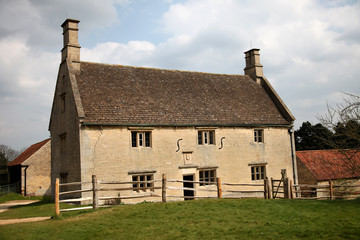 Fototapeta na wymiar 17th Century Farmhouse