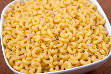 uncooked macaroni