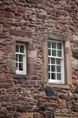 Fototapeta na wymiar Medieval facades in Edinburgh, Scotland