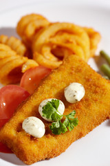 Seelachs in der Knusperkruste mit Calamares