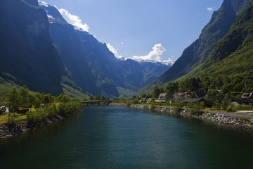 Fototapeta na wymiar Gudvangen w Norwegii