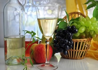 wine and fruits